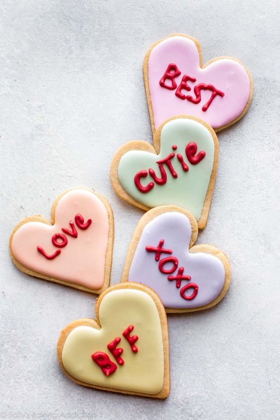 What could be sweeter than receiving heart shaped cookies for Valentine's Day?  Perhaps, giving them or baking them yourself.  If you are looking to give the ultimate gift to your sweetie, this Valentine's Day than look no further than this cookie collection.  Which cookie will be your favorite?   